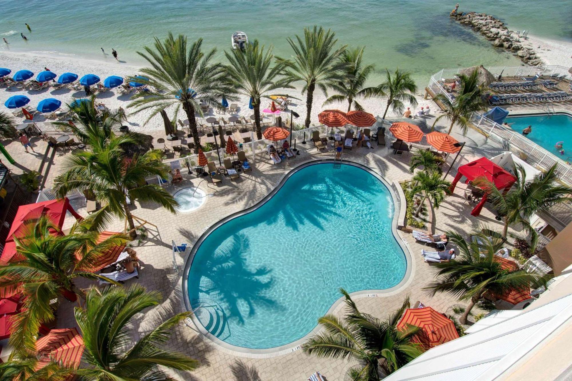 Hampton Inn And Suites Clearwater Beach Exterior photo